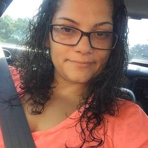 Meet your Posher, Ivelisse